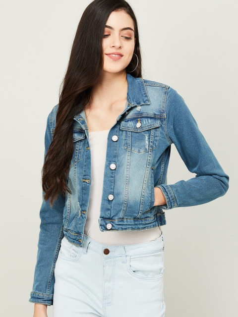 

Ginger by Lifestyle Women Blue Washed Crop Denim Jacket