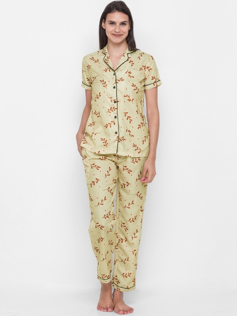 

FashionRack Women Beige & Red Printed Night suit