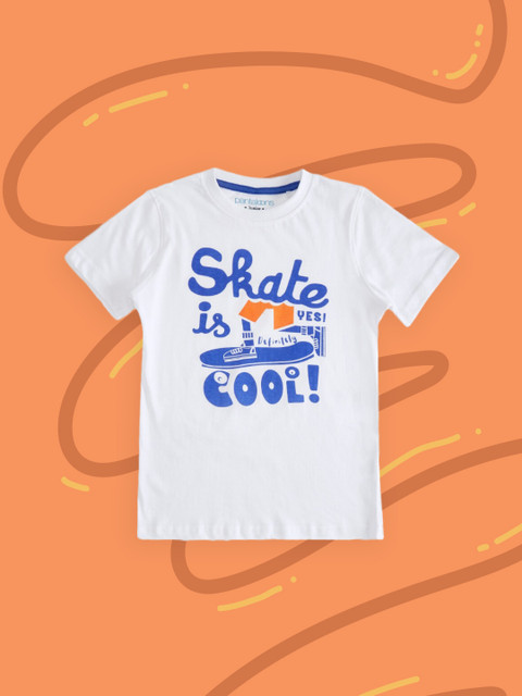 

Pantaloons Junior Boys White Typography Printed Pure Cotton T-shirt