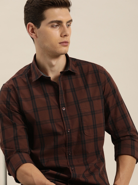 

INVICTUS Men Brown & Black Checked Pure Cotton Slim Fit Casual Shirt