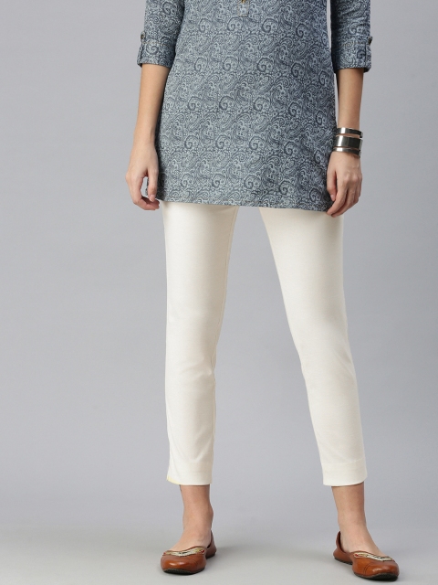 

ETIQUETTE Women Cream-Coloured Solid Smart Easy Wash Cropped Trousers