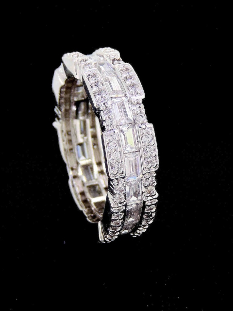 

Tistabene White & Silve-Toned Classic International Diamond Band Ring