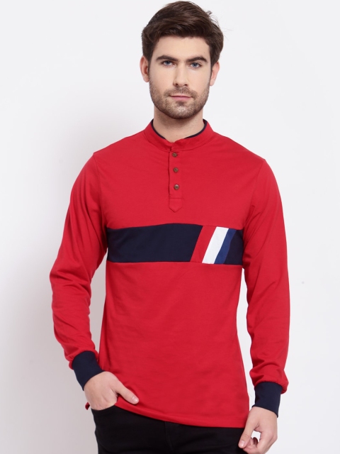 

Kalt Men Red & Navy Blue Colourblocked Mandarin Collar Henley Neck T-shirt