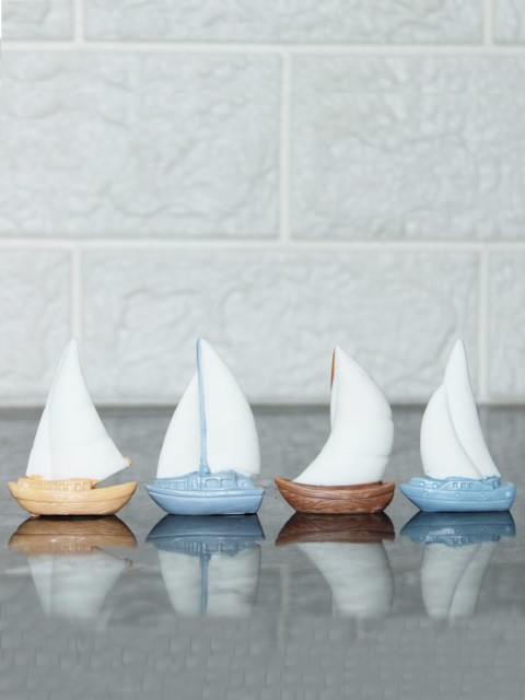 

Wonderland Multicoloured Pack of 4 Miniature Boat Garden Accessories, Multi