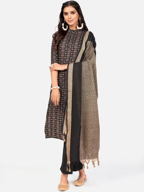 

Vbuyz Women Black Pleated Pure Cotton Kurta with Trousers & With Dupatta