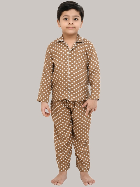 

Muffin Shuffin Unisex Kids Brown Printed Night suit