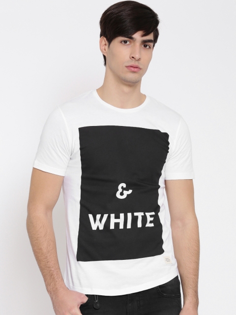 

United Colors of Benetton Men White Printed Round Neck T-shirt