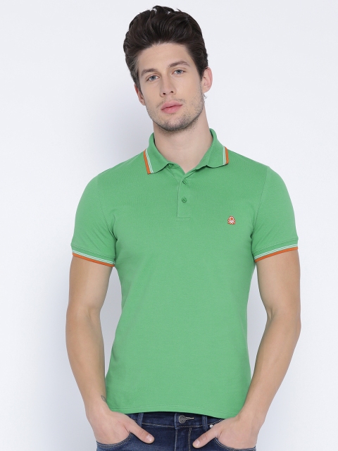 

United Colors of Benetton Men Green Solid Polo Collar T-shirt