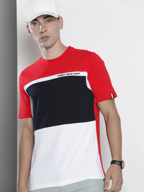 

Tommy Hilfiger Men White & Blue Colourblocked T-shirt