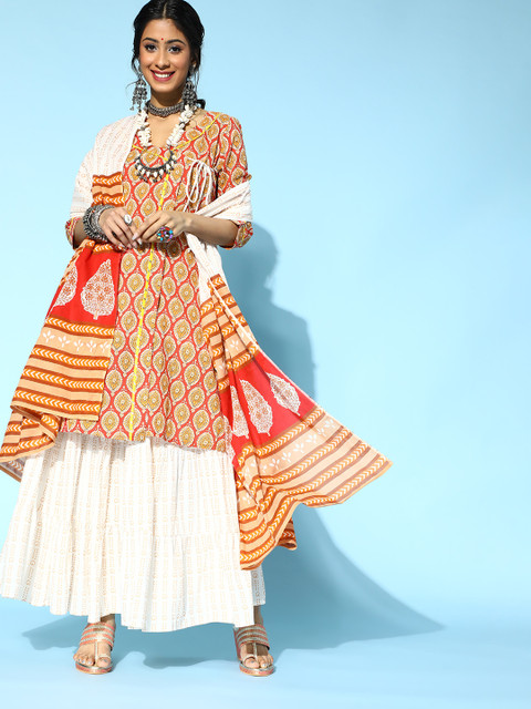 

Luni Red Pure Cotton Ethnic Motifs Kurta Set