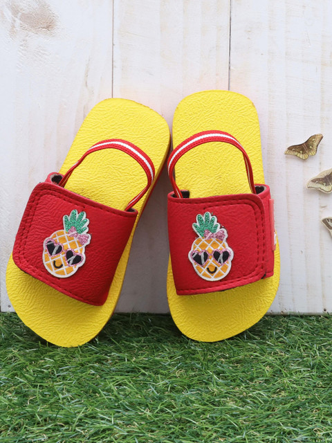 

DChica Girls Yellow Printed Open Toe Sliders