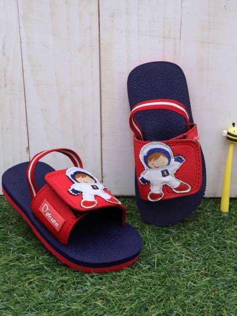 

DChica Boys Blue Astronaut Applique Open Toe Sliders