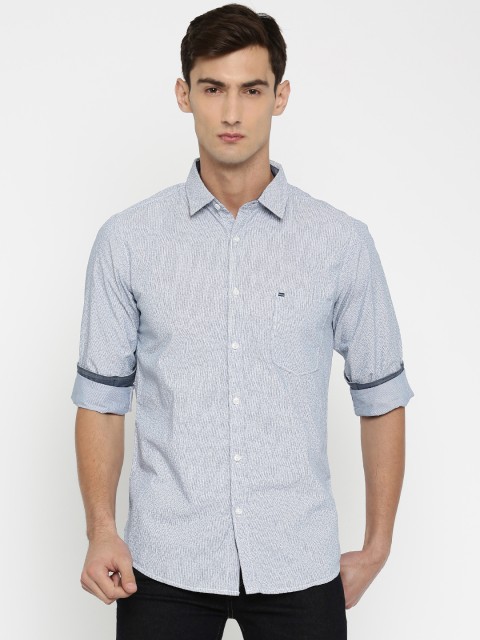 

Pepe Jeans Men Blue & White Slim Fit Pinstriped Casual Shirt