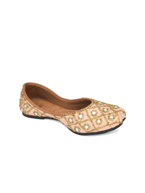 

DESI COLOUR Women Peach-Coloured Ethnic Mojaris Flats