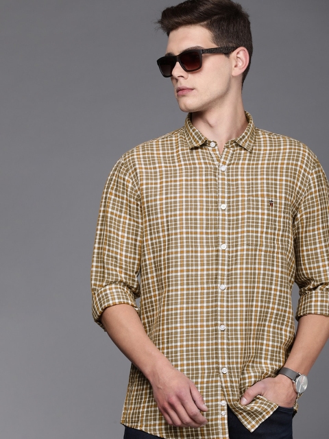 

Louis Philippe Jeans Men Brown Slim Fit Linen Checked Casual Shirt
