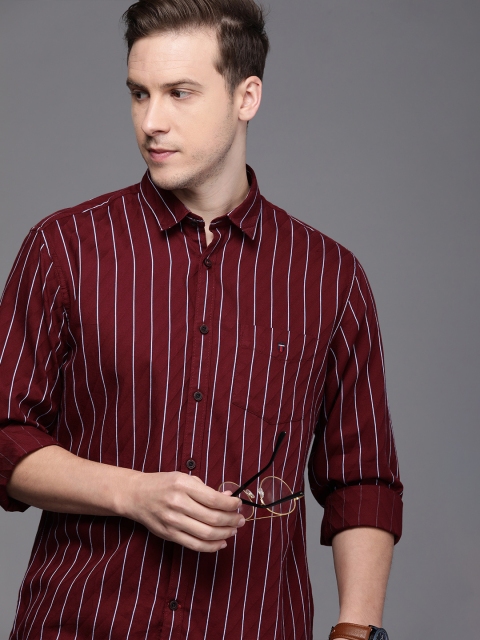 

Louis Philippe Sport Men Maroon Slim Fit Striped Casual Shirt