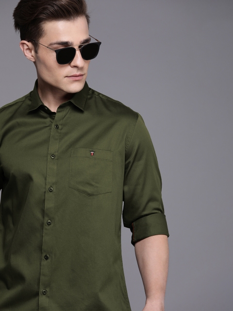 

Louis Philippe Jeans Men Olive Green Slim Fit Solid Opaque Pure Cotton Casual Shirt