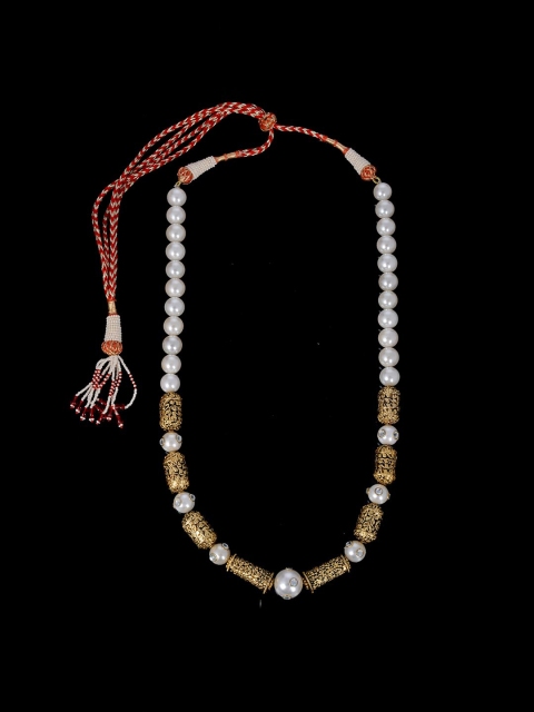 

Tistabene Women White Gold-Plated Traditional Antique Moti Necklace & Earrings Set
