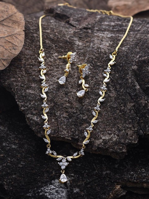 

Tistabene White Gold-Plated Floral Necklace Set