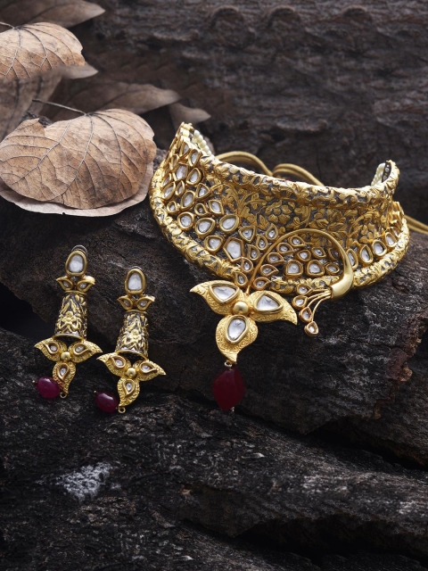 

Tistabene Red & Gold-Plated Floral Kundan Meena Choker Necklace Set
