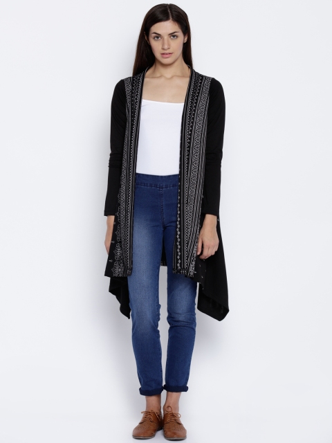 

Global Desi Black & White Printed Shrug