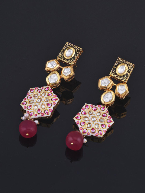 

Tistabene Woman White Traditional White Hand Meenakari Kundan Necklace Set