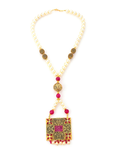 

Tistabene Pendant Beaded Traditional Necklace Set, Red