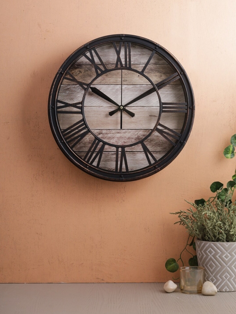 

House Of Accessories Black & Grey Vintage Wall Clock