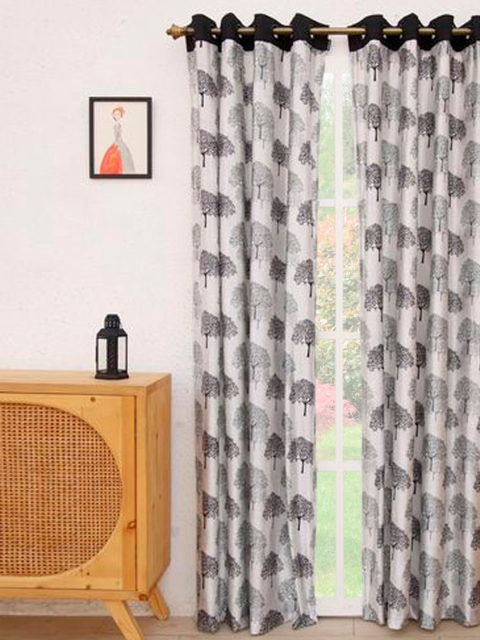 

Ariana Grey & White Door Curtain