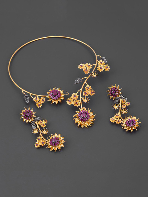 

Tistabene Red & Gold-Toned Floral Jewellery Set