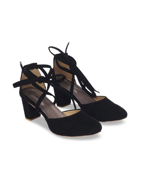 

The Desi Dulhan Black Solid Block Pumps