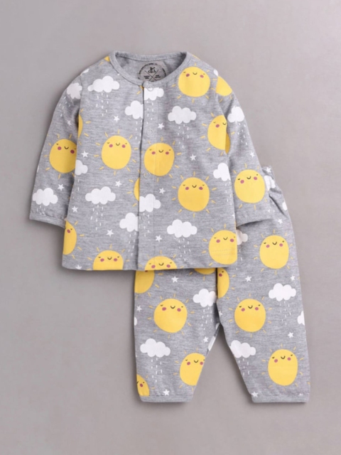 

Clt s Kids Grey & Yellow Printed Pure Cotton Night Suit