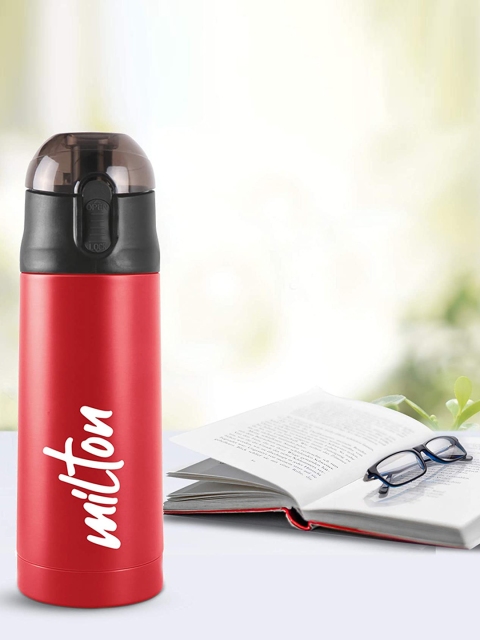 

Milton Red Solid Thermosteel Hot and Cold Vacuum Insulated Water Bottle 500 ML