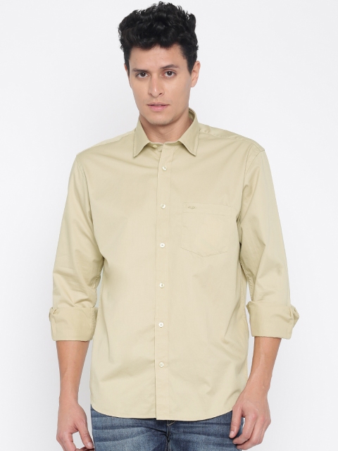 

ColorPlus Men Beige Tailored Fit Solid Casual Shirt