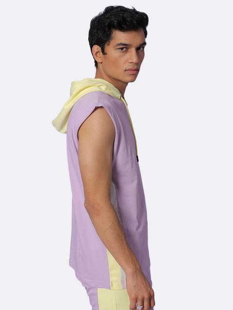 

Bewakoof Men Purple Hooded Sweatshirt