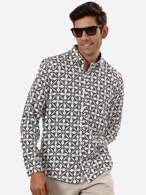 

Tistabene Men Black Comfort Printed Party Shirt