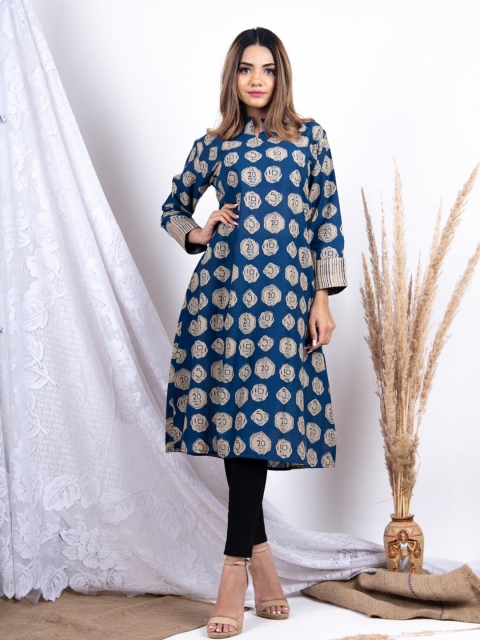 

Tistabene Women Blue Geometric Printed Anarkali Kurta