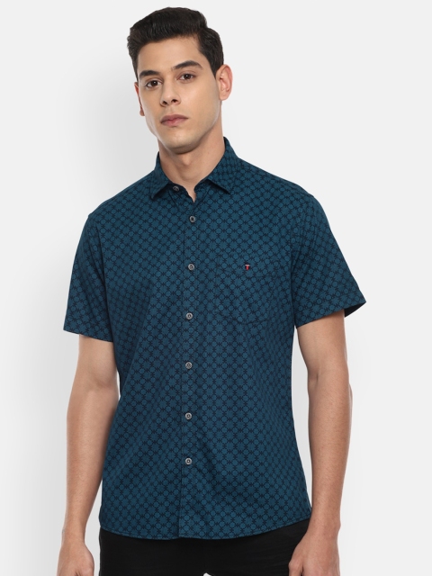 

Louis Philippe Sport Men Blue Slim Fit Printed Pure Cotton Casual Shirt