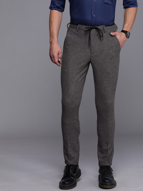 

Louis Philippe Men Grey Solid Carrot Slim Fit Formal Trousers