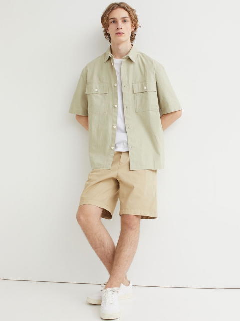 

H&M Men Green Relaxed Fit Utility Shirt