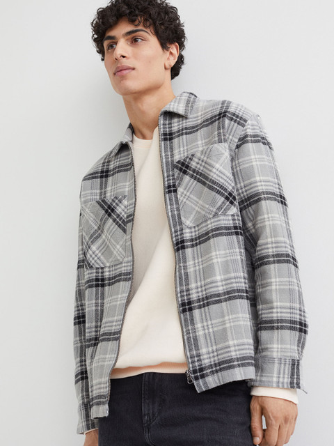 

H&M Men Grey Relaxed Fit Checked Overshirt