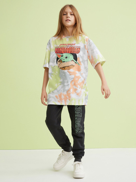 

H&M Boys White Oversized Printed T-shirt