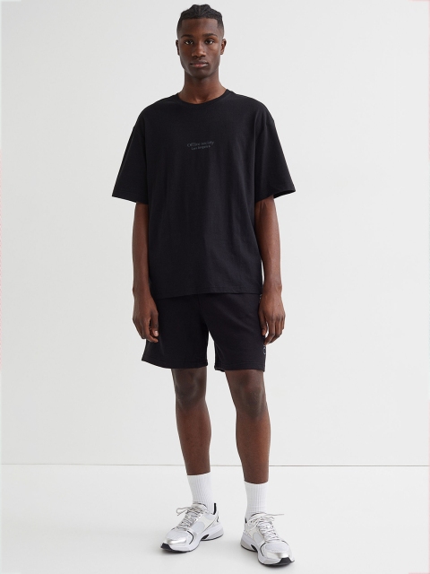 

H&M Men Black Relaxed Fit Printed T-shirt