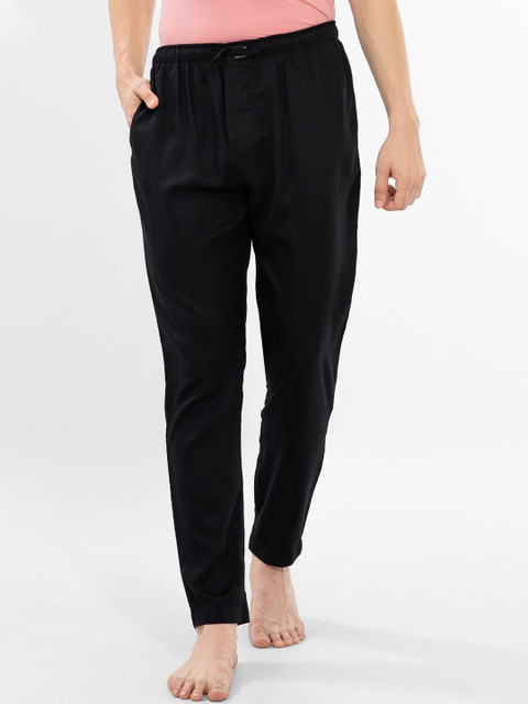

Snitch Men Black Solid Lounge Pant