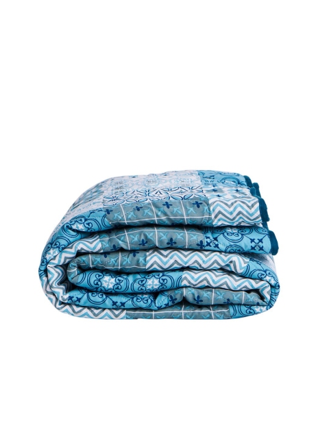 

Chumbak Blue & White Mild Winter 110 GSM Double Bed Comforter