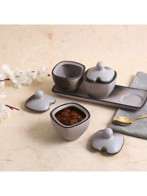 

Wonderchef Grey Set of 3 Teramo Stoneware Pickle Set with Lid & Tray