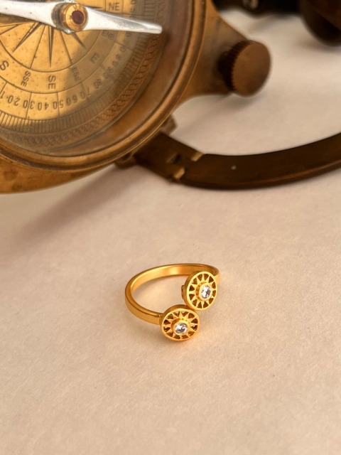 

Amaltaas Gold-Plated White CZ-Studded Adjustable Finger Ring