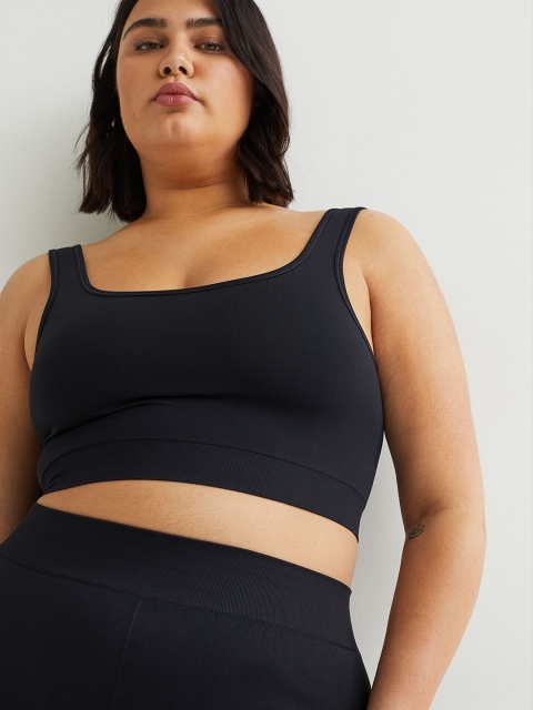 

H&M Black H&M+ Seamless Light Support Sports Bra 1051467001