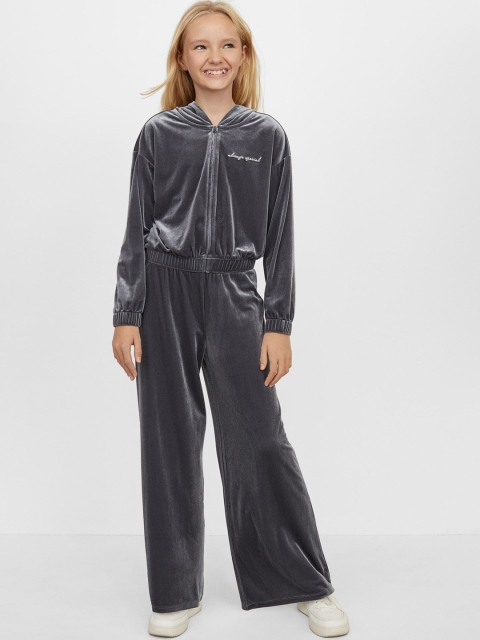

H&M Girls Grey Solid 2-Piece Set