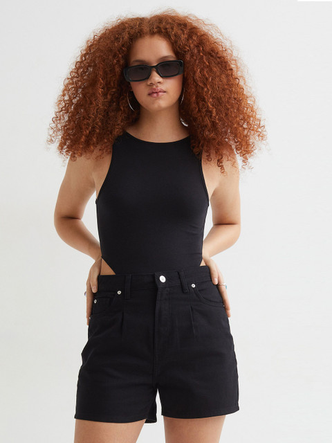 

H&M Women Black Solid Twill Shorts